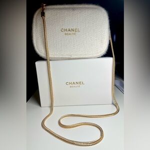 CHANEL Holiday Limited Edition Cosmetic Pouch with Add on Chain Strap GWP NWB